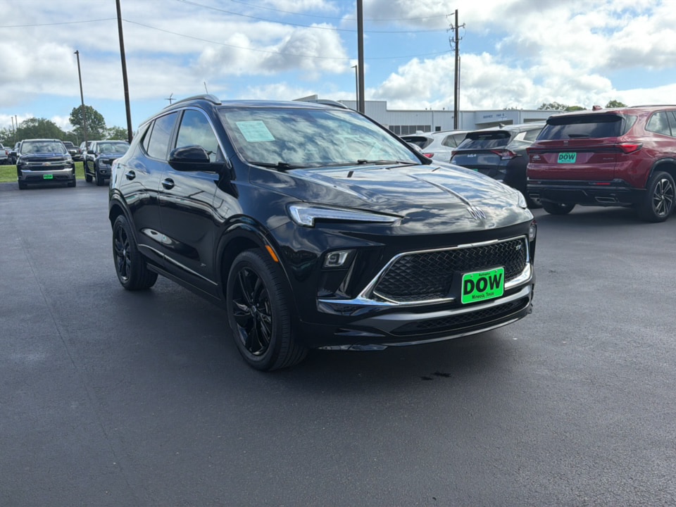 2025 Buick Encore GX Sport Touring's photo