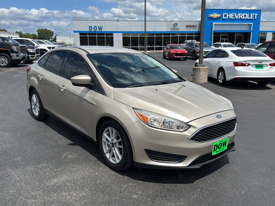 2018 Ford Focus Sedan SE's photo