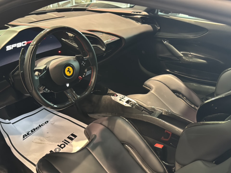 2021 Ferrari SF90 Base - Photo 16
