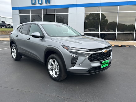 2025 Chevrolet Trax LS SUV