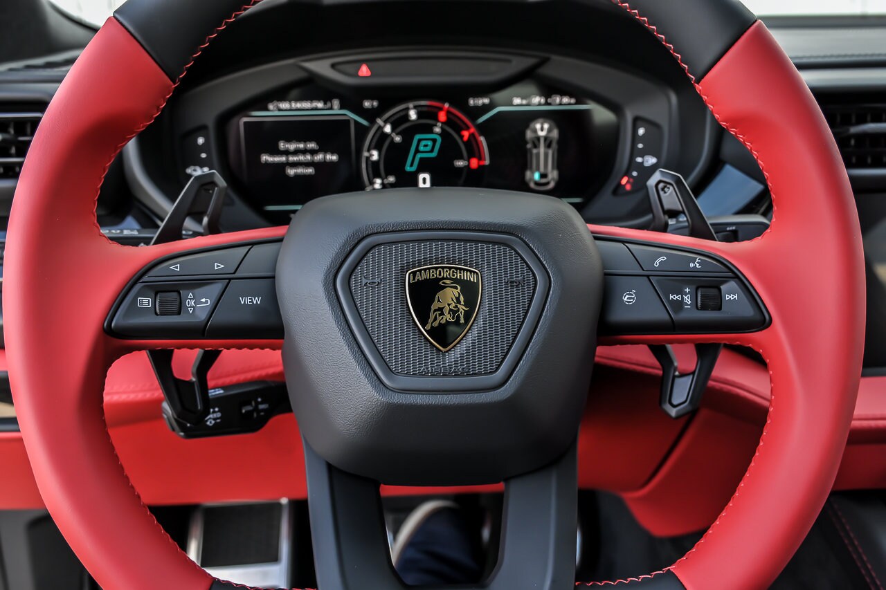 2026 Lamborghini Urus SE - Photo 30
