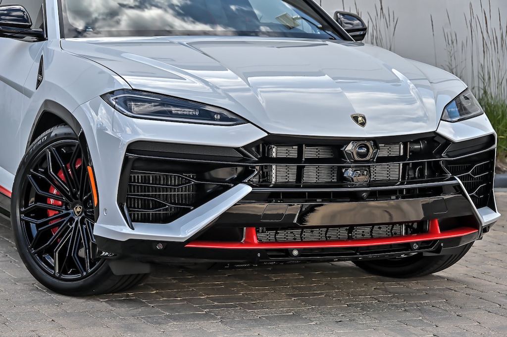 New 2026 Lamborghini Urus SE SE AWD