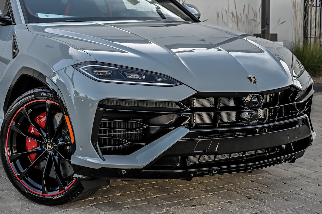 New 2026 Lamborghini Urus SE SE AWD