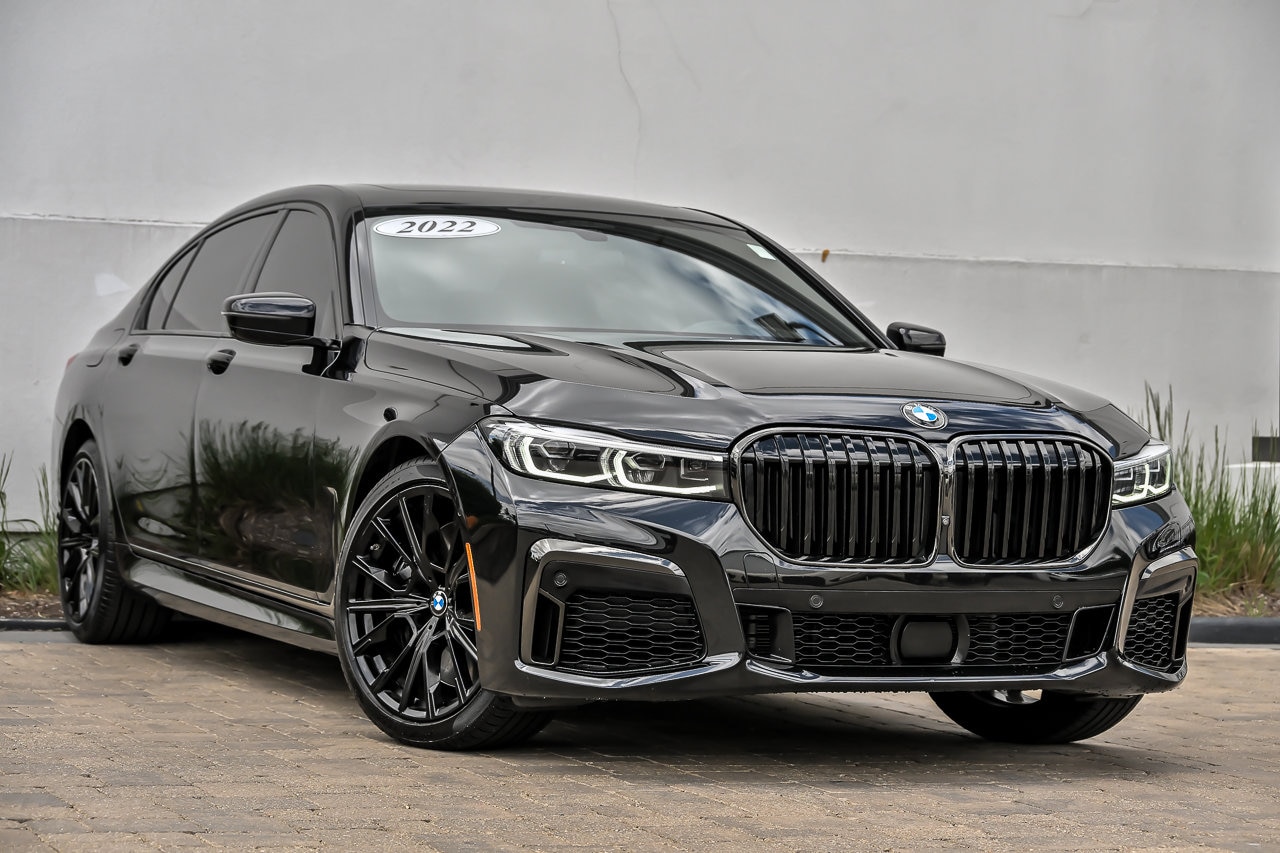2022 BMW 7 Series 740i xDrive's photo