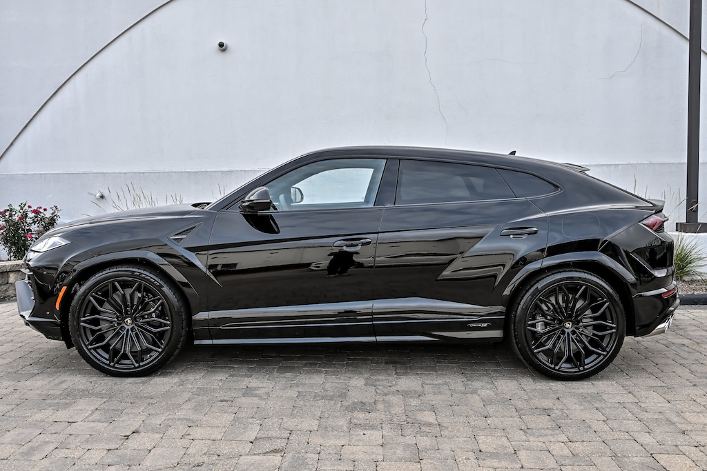 New 2026 Lamborghini Urus SE SE AWD