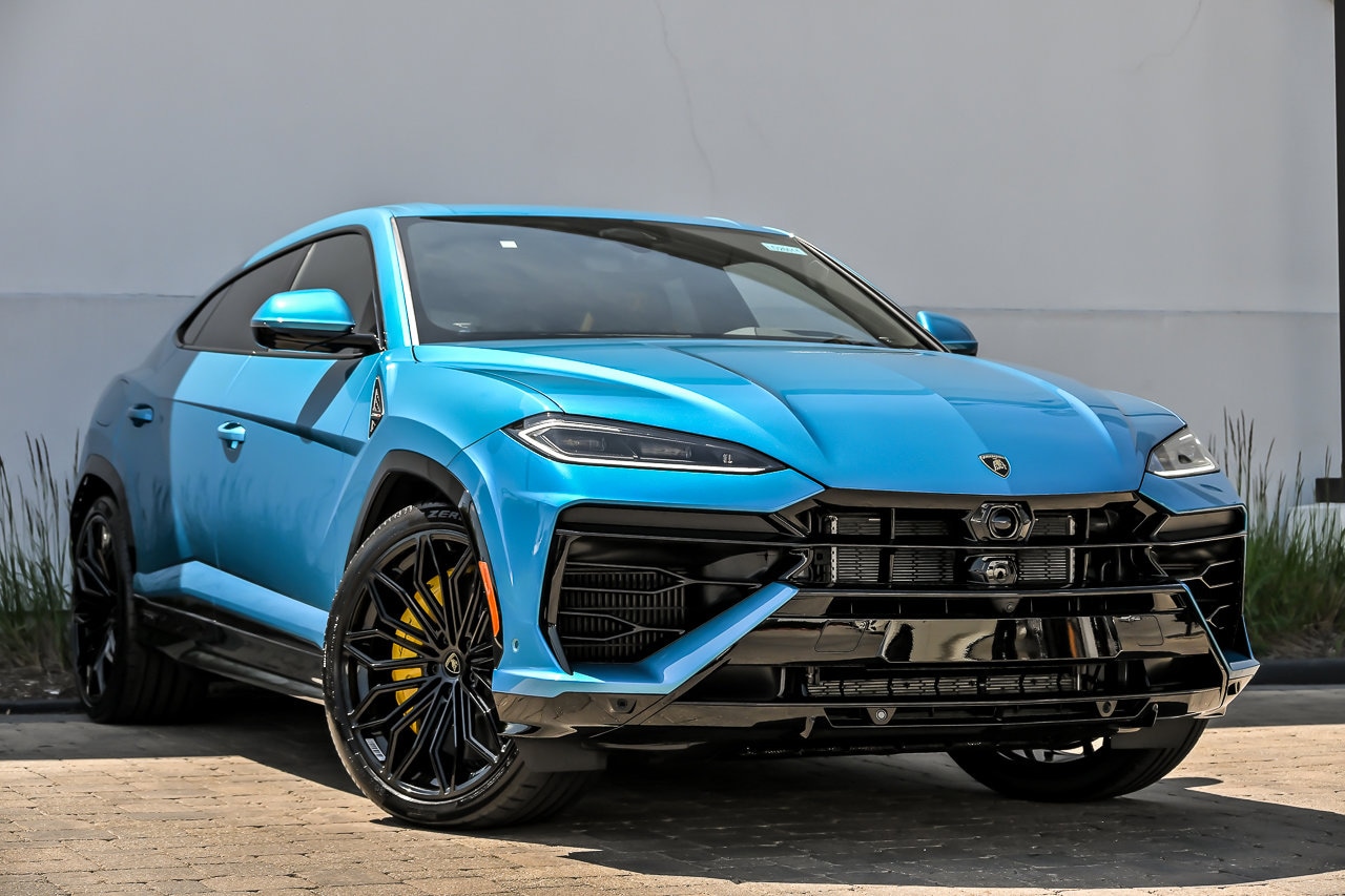 2026 Lamborghini Urus 4.0 V8 PHEV SE's photo