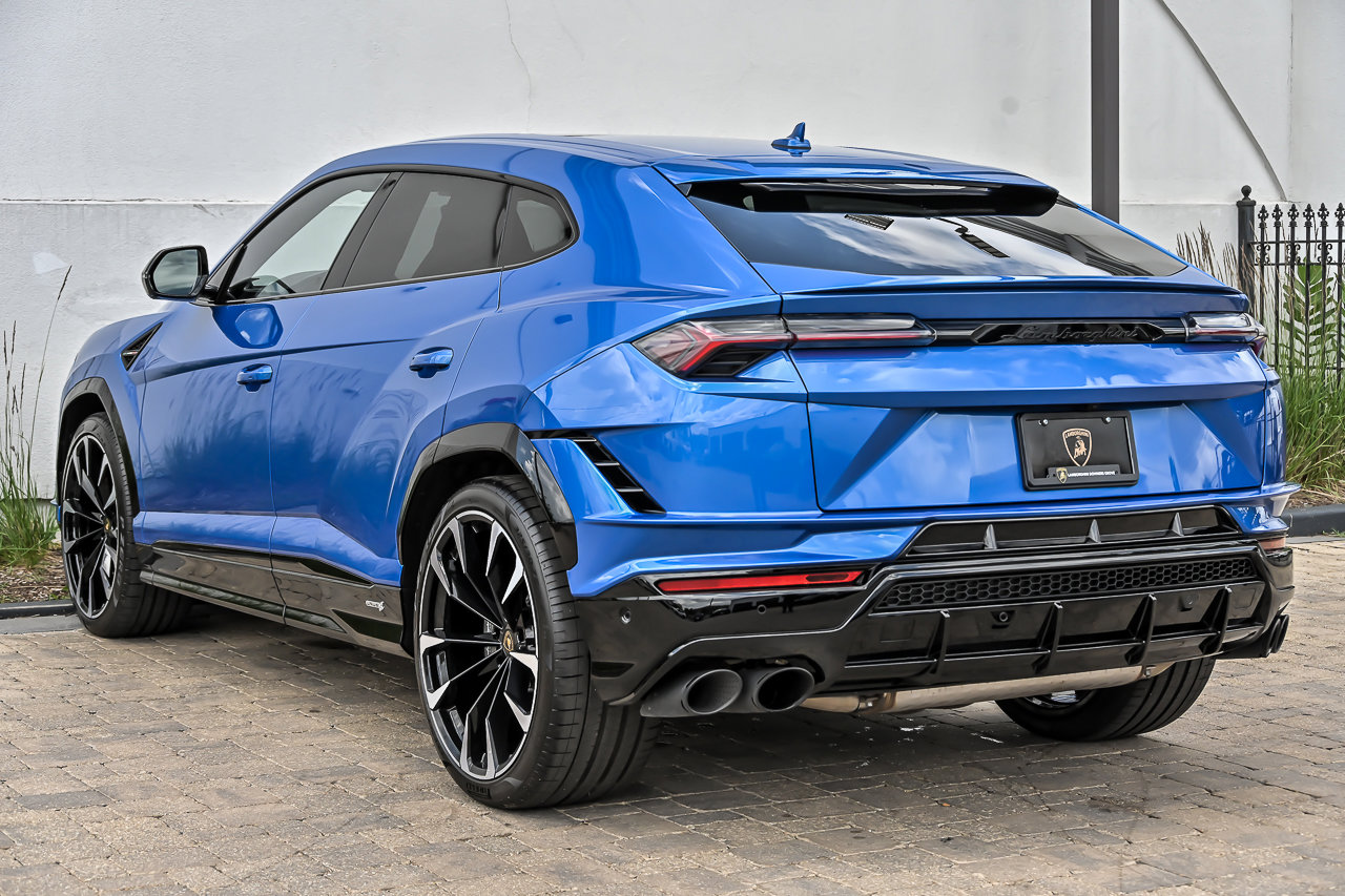 2023 Lamborghini Urus S - Photo 11
