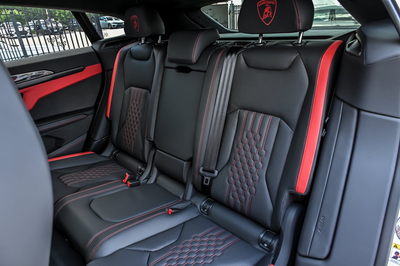 2026 Lamborghini Urus SE - Photo 23