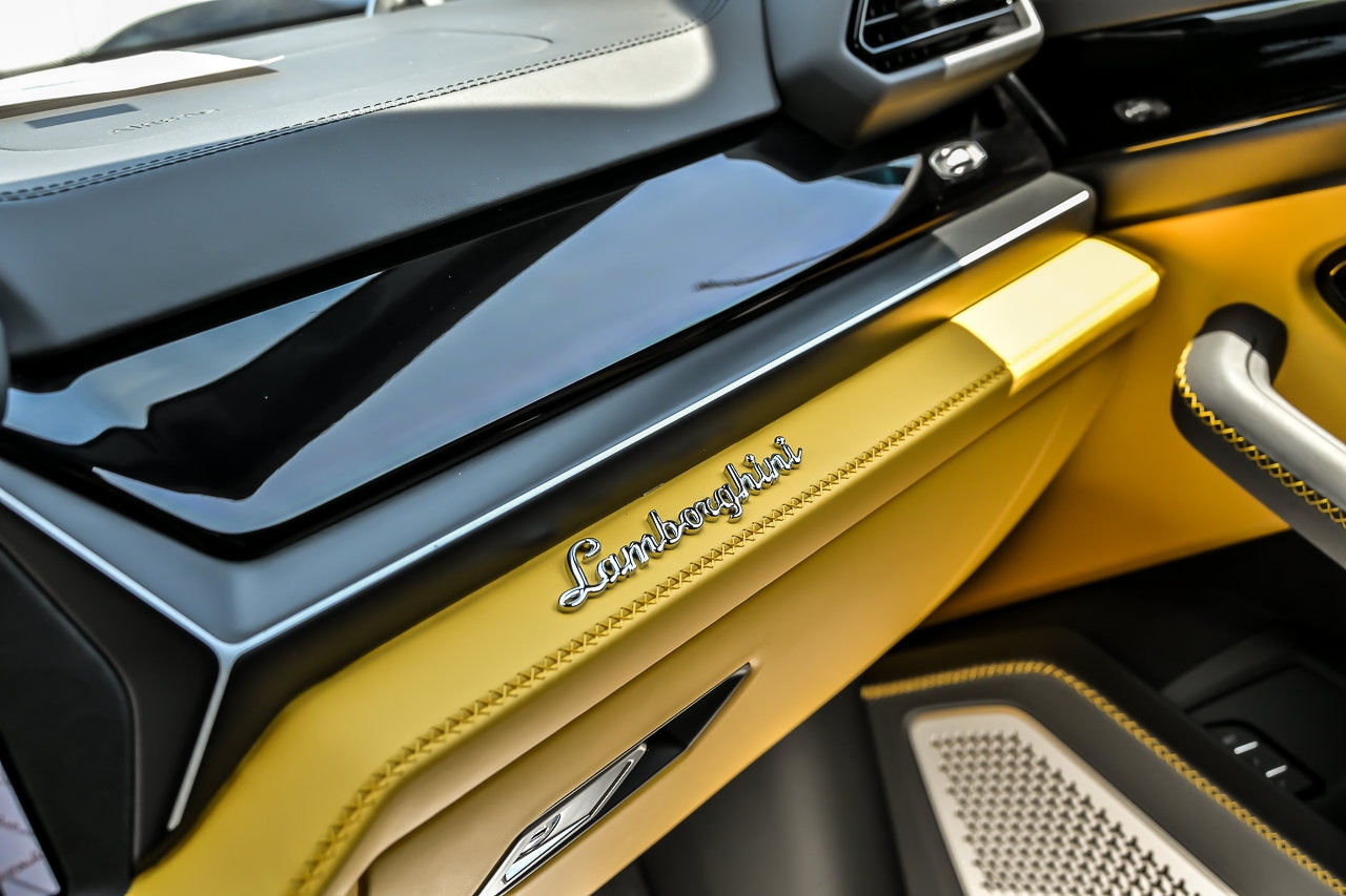 2026 Lamborghini Urus SE - Photo 41
