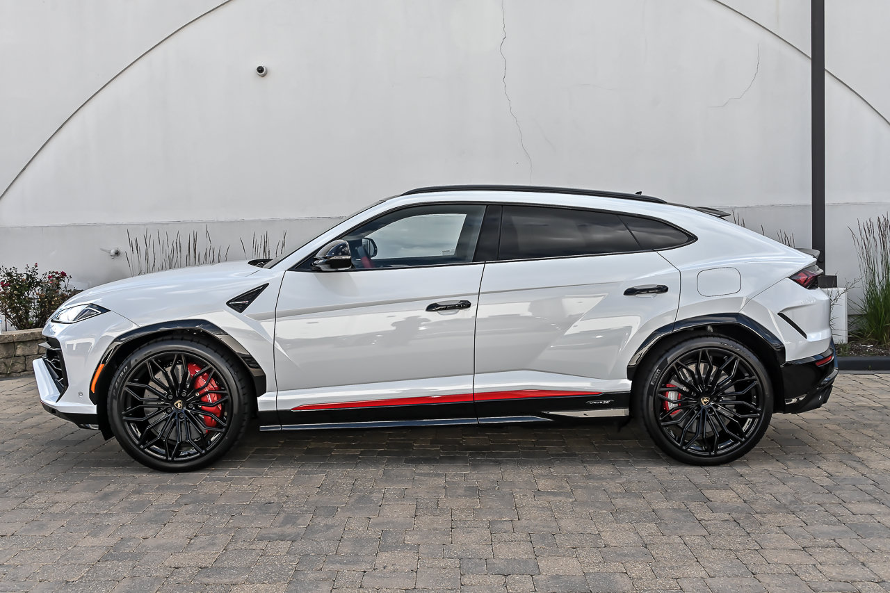 2026 Lamborghini Urus SE - Photo 10