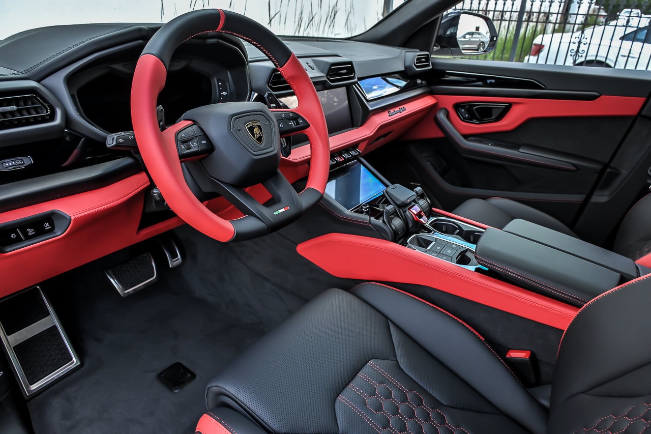 2026 Lamborghini Urus SE - Photo 19