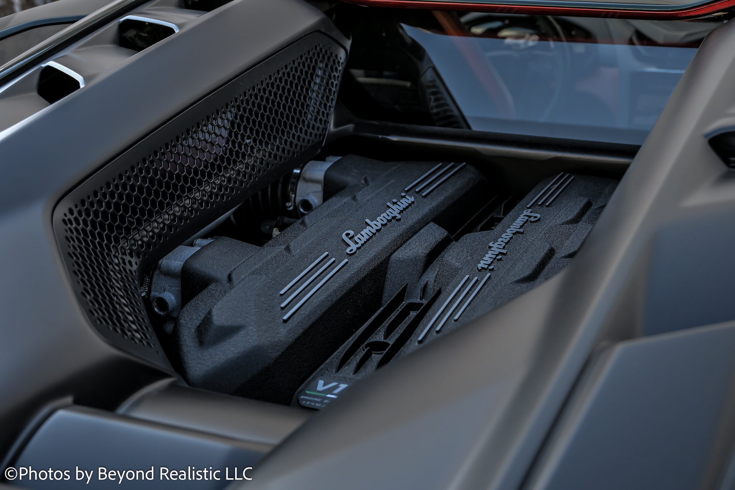 2026 Lamborghini Revuelto Base - Photo 18