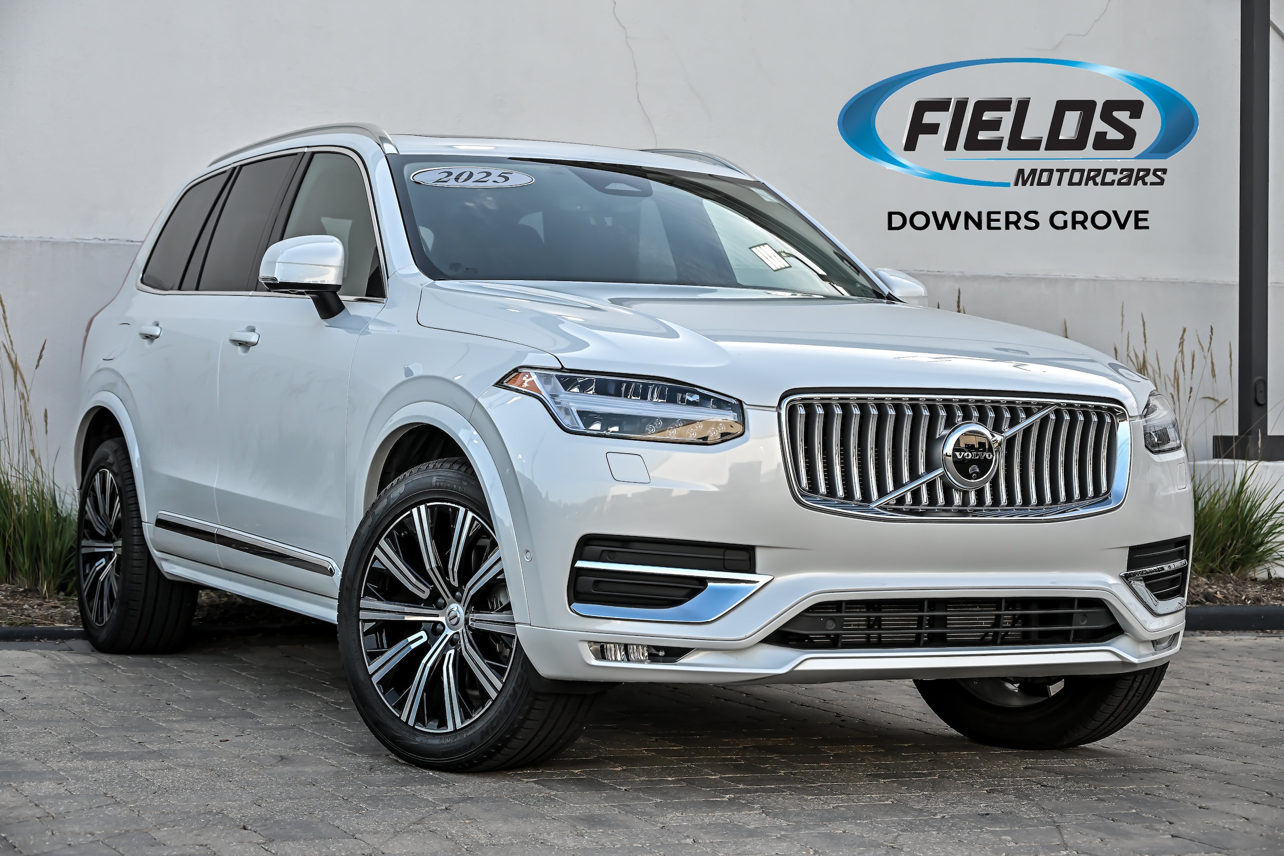 2025 Volvo XC90 Plus
