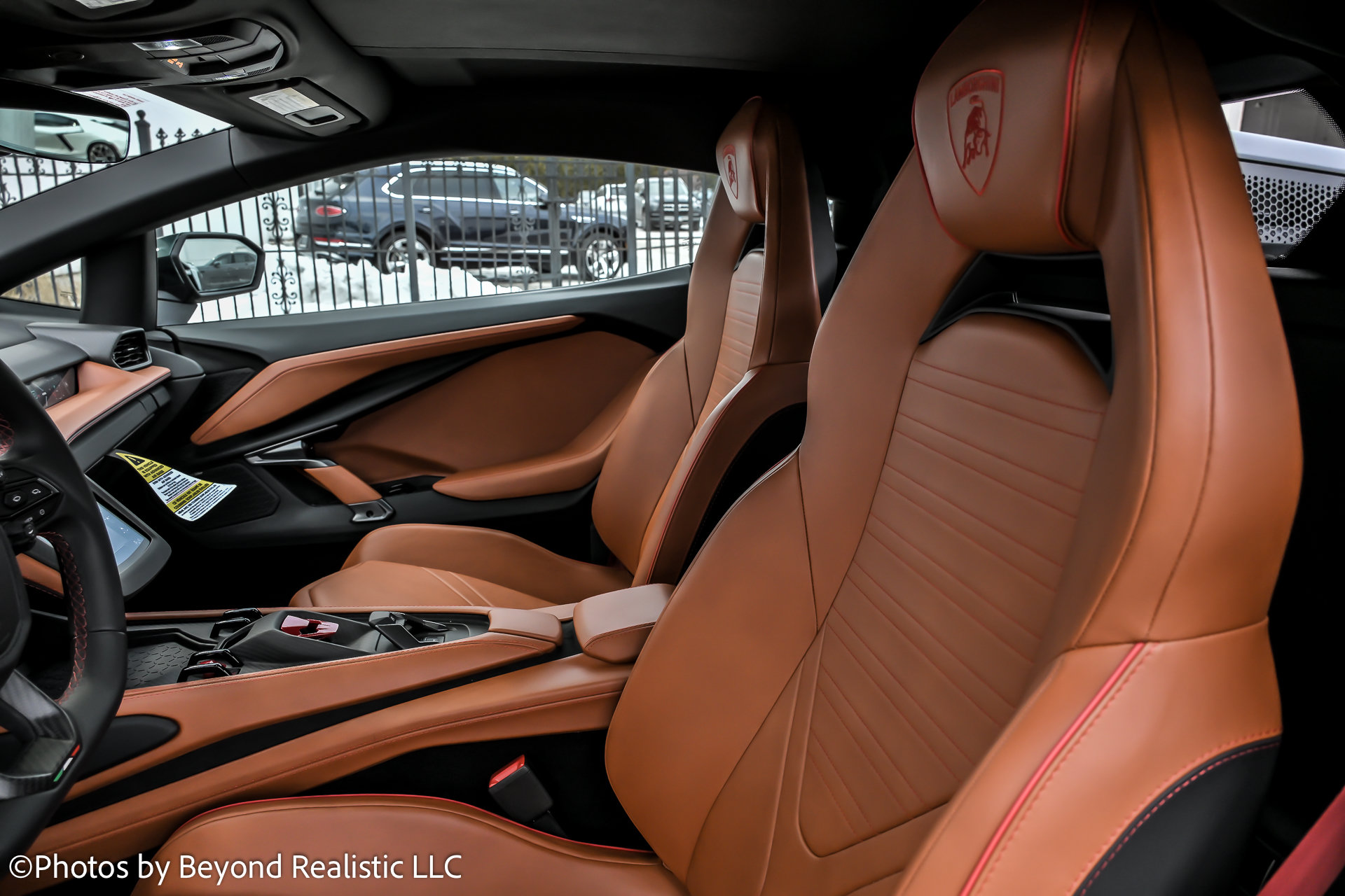 2026 Lamborghini Revuelto Base - Photo 23