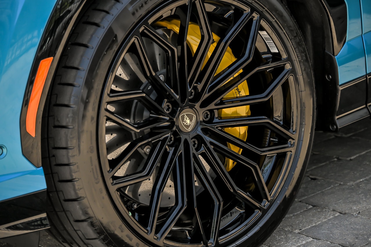 2026 Lamborghini Urus SE - Photo 7