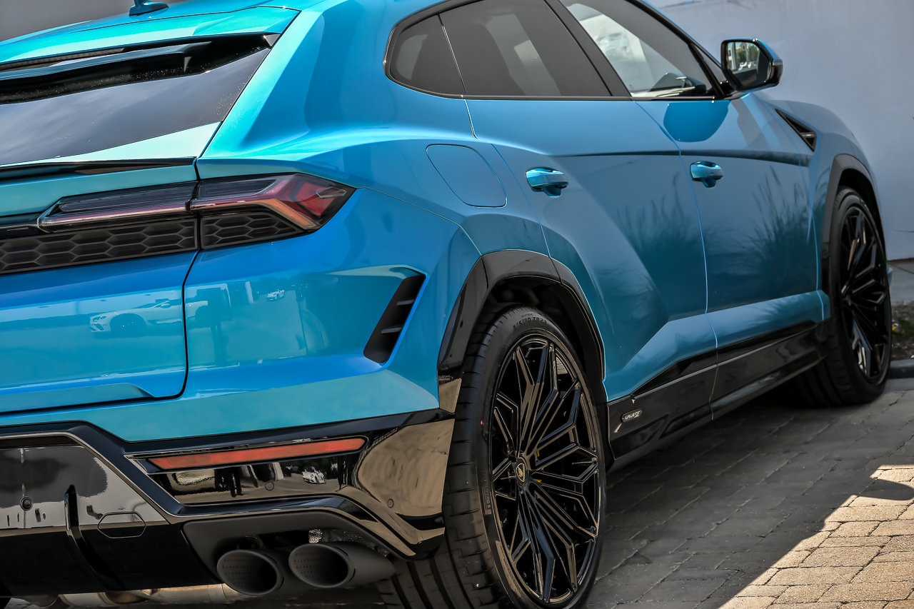 2026 Lamborghini Urus SE - Photo 13