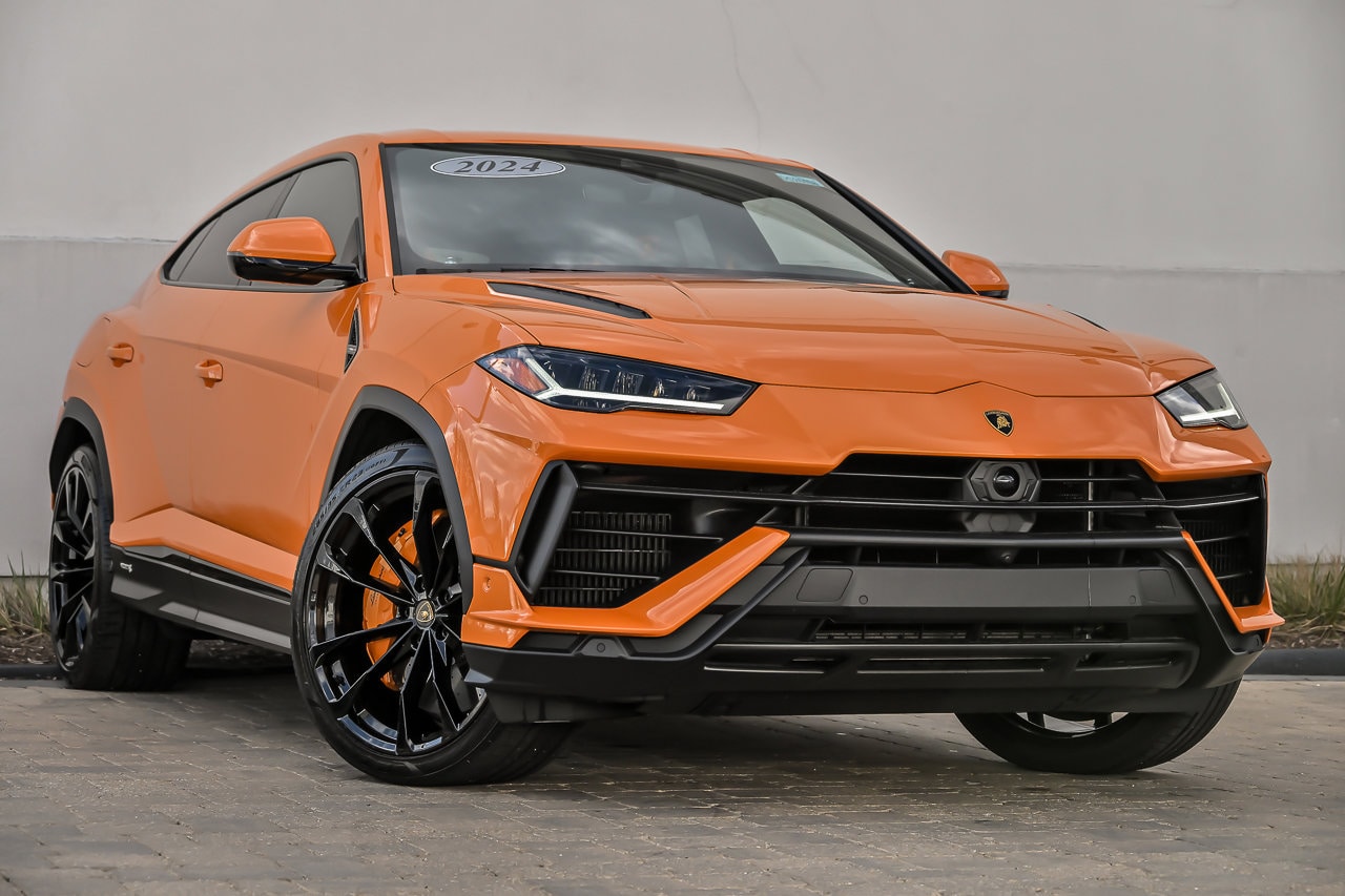 2024 Lamborghini Urus 4.0 V8 S's photo