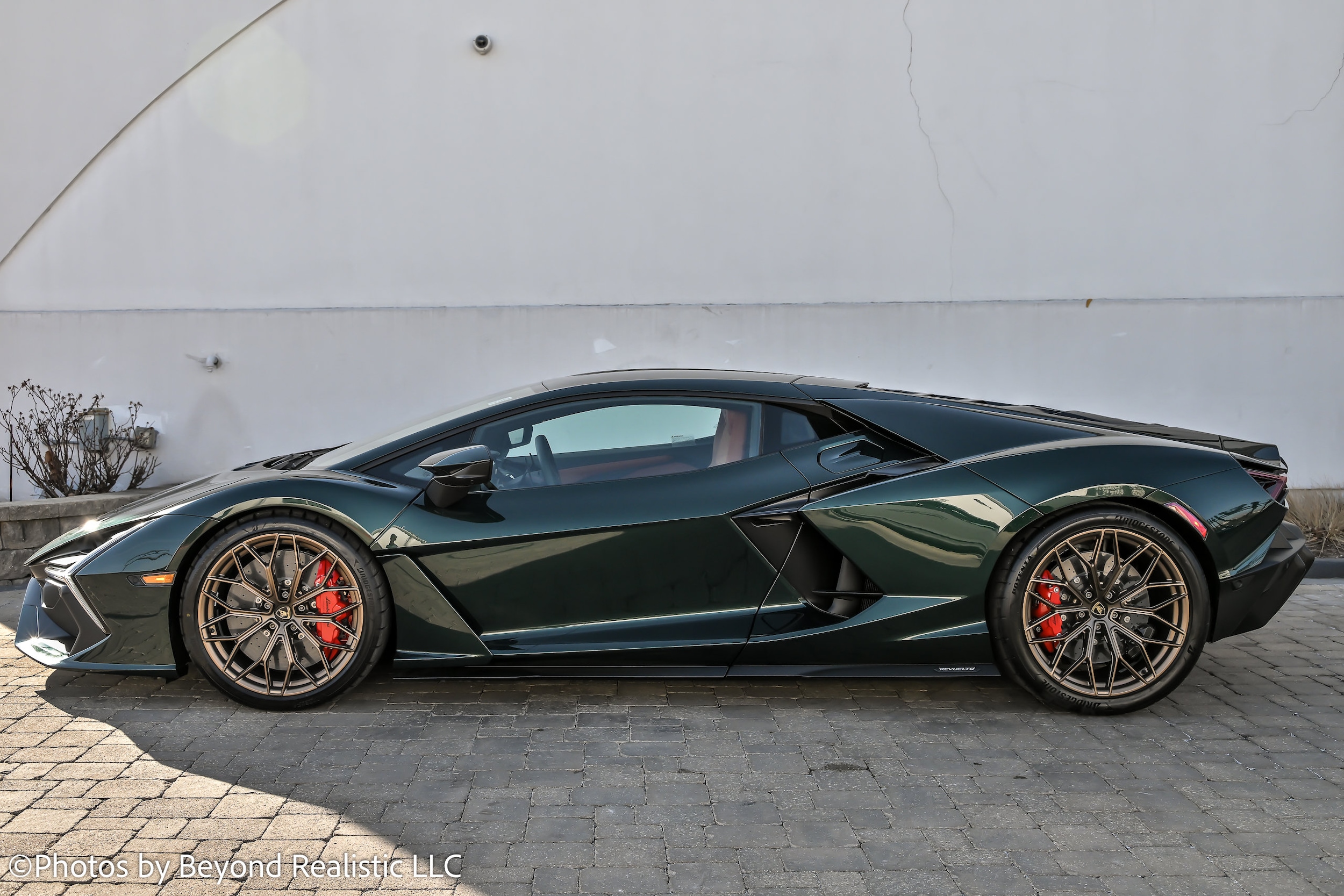 2026 Lamborghini Revuelto Base - Photo 9