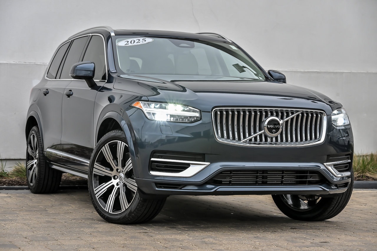 2025 Volvo XC90 T8 Recharge Plus Bright 6-Seater 4WD's photo