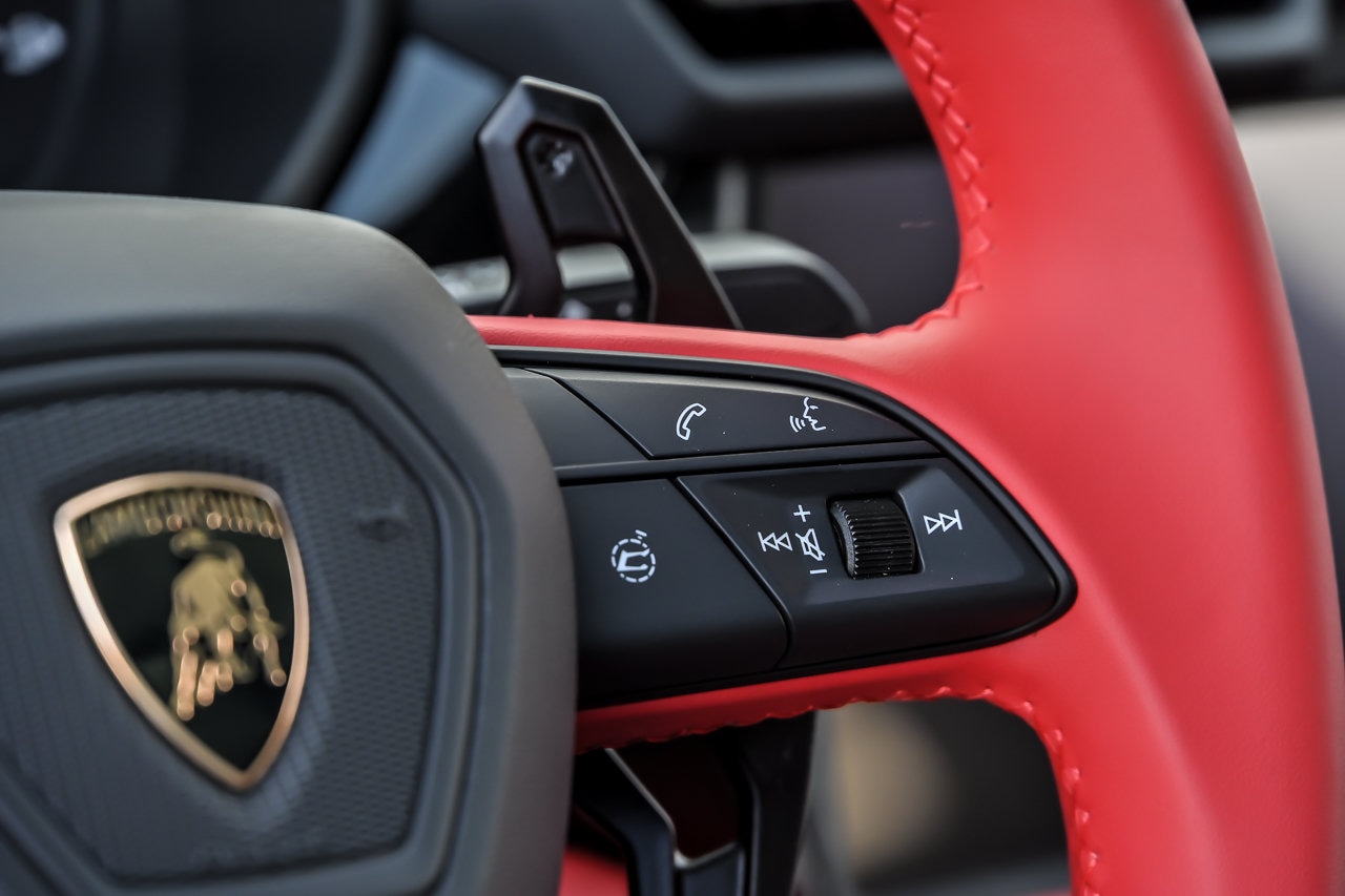 2026 Lamborghini Urus SE - Photo 27