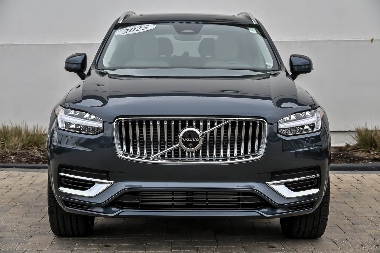 Used 2025 Volvo XC90 Plus with VIN YV4H60JE4S1327054 for sale in Downers Grove, IL