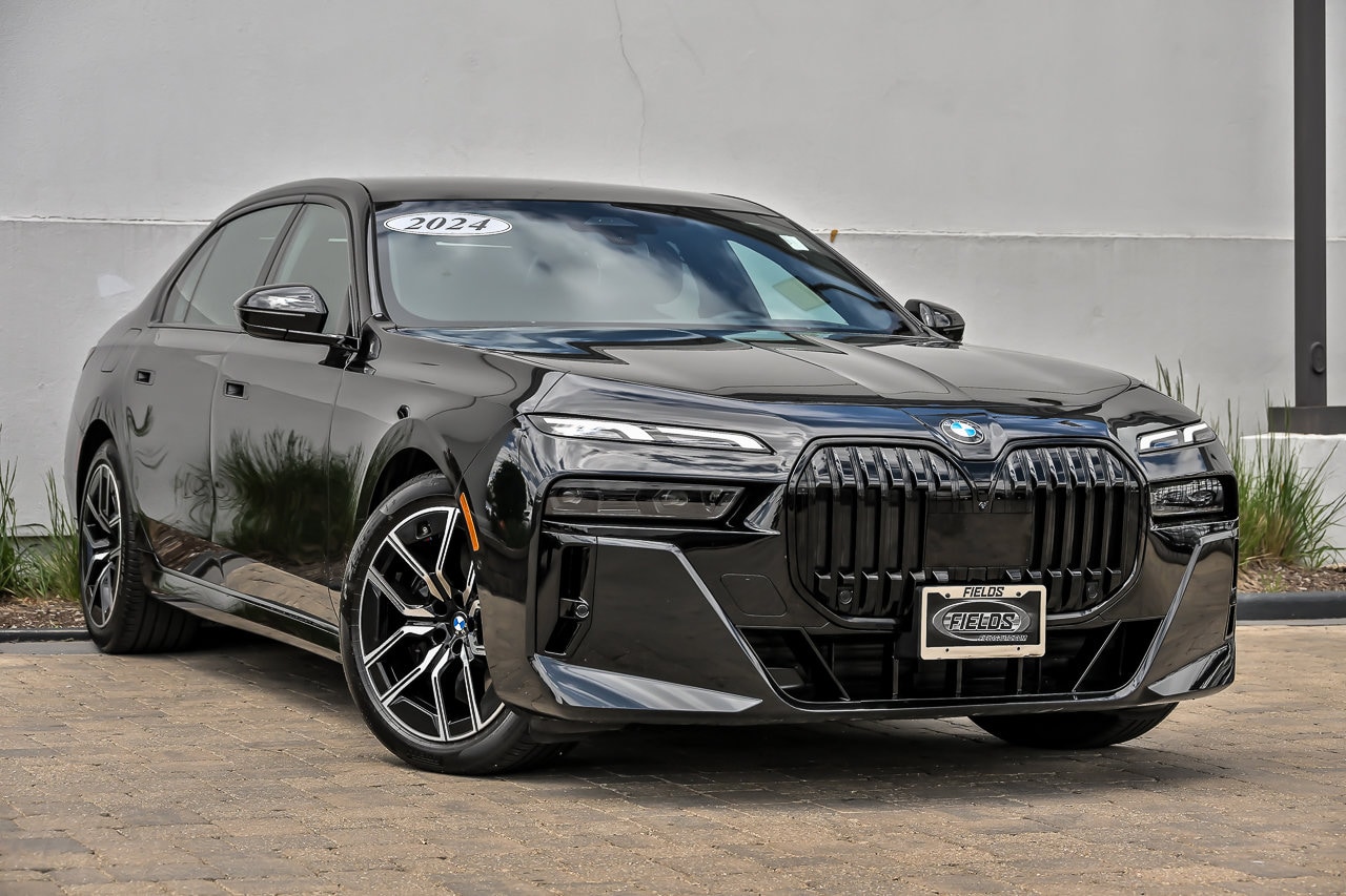 2024 BMW 7 Series 740i xDrive's photo