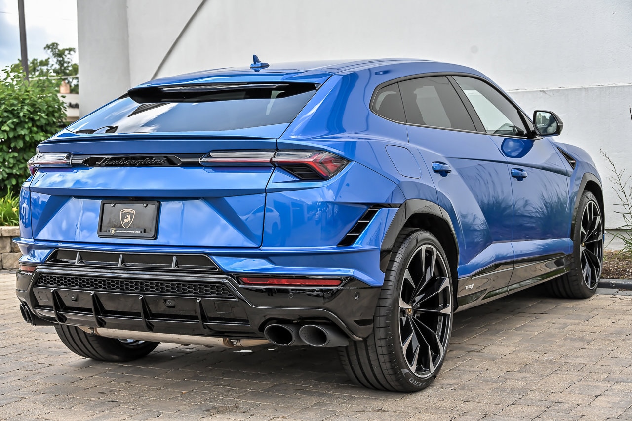 2023 Lamborghini Urus S - Photo 13