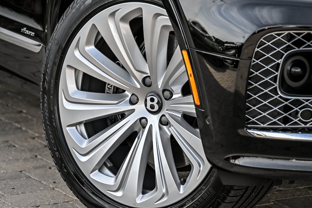 Certified 2023 Bentley Bentayga Hybrid V6 Hybrid V6 AWD