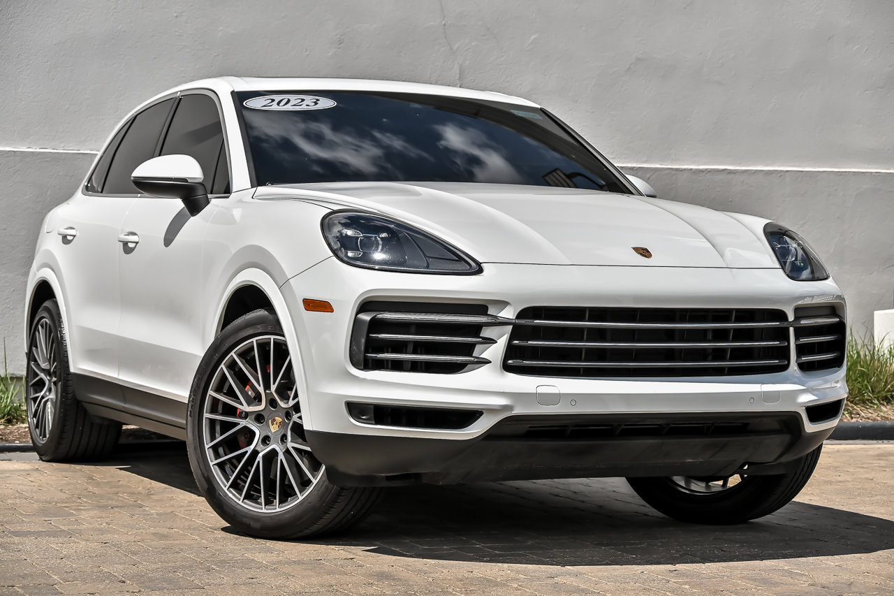 2023 Porsche Cayenne Base