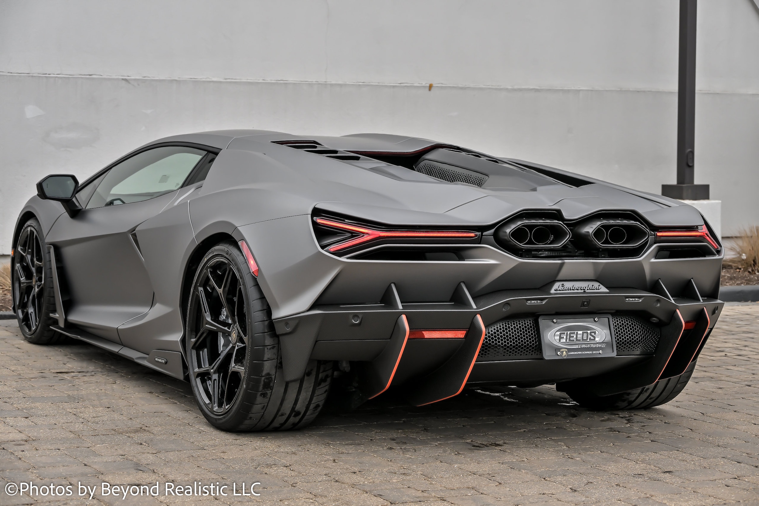 2026 Lamborghini Revuelto Base - Photo 6