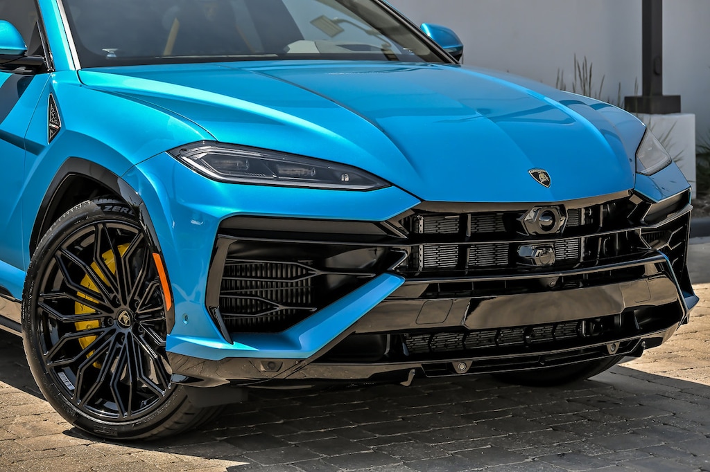 New 2026 Lamborghini Urus SE SE AWD