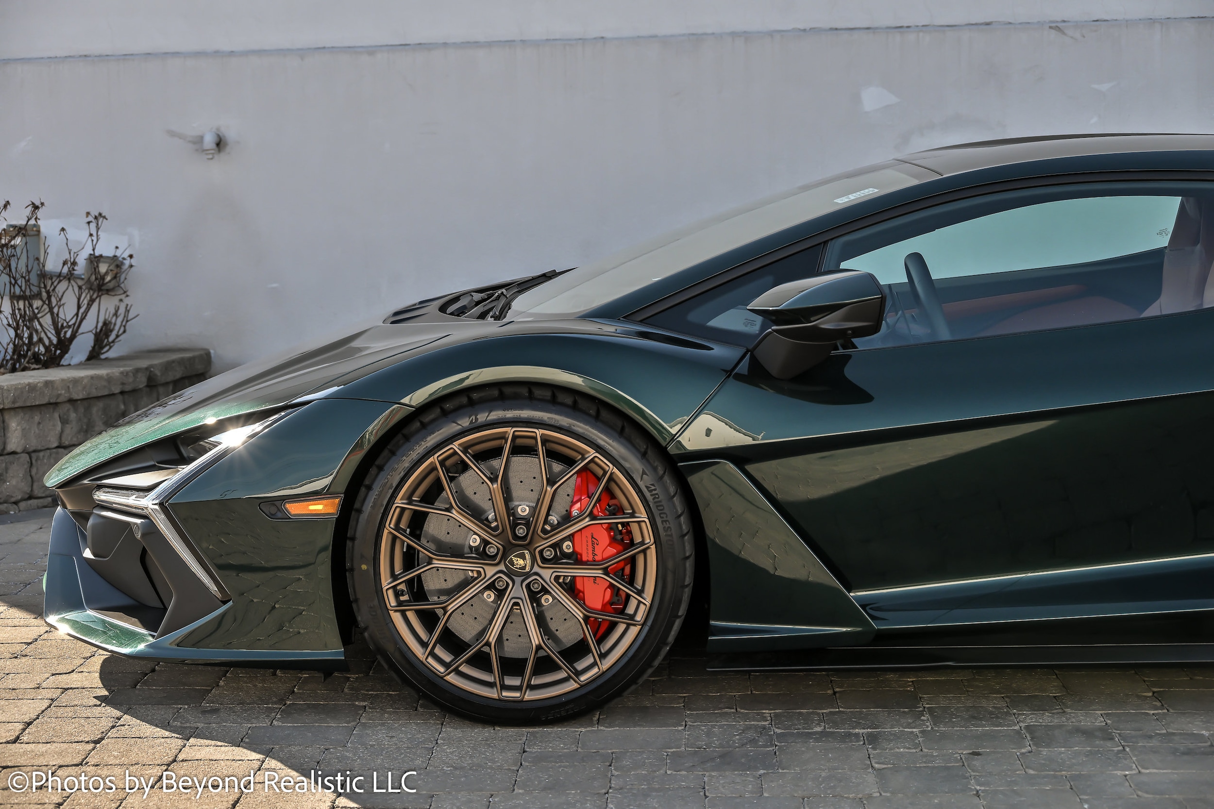 2026 Lamborghini Revuelto Base - Photo 10