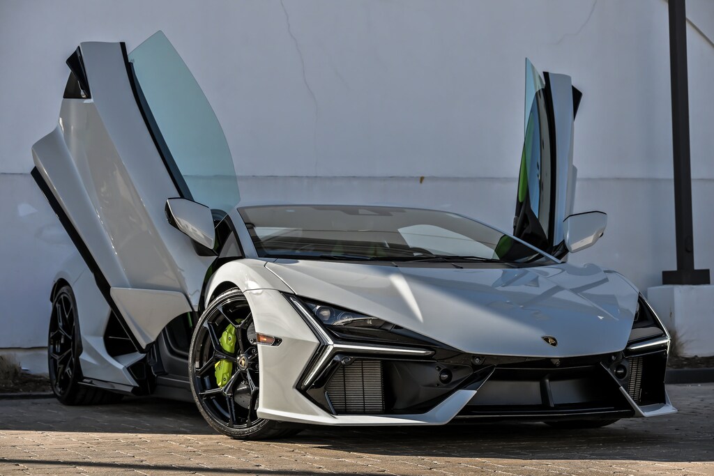 New 2025 Lamborghini Revuelto Coupe