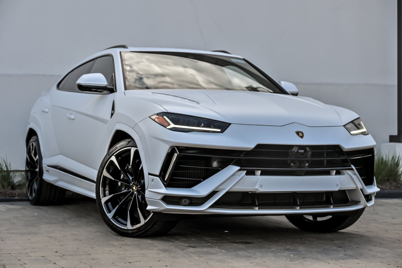 2024 Lamborghini Urus 4.0 V8 S's photo