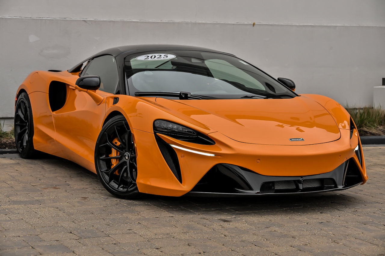 Used 2025 McLaren Artura Base with VIN SBM16BEA5SW003211 for sale in Downers Grove, IL