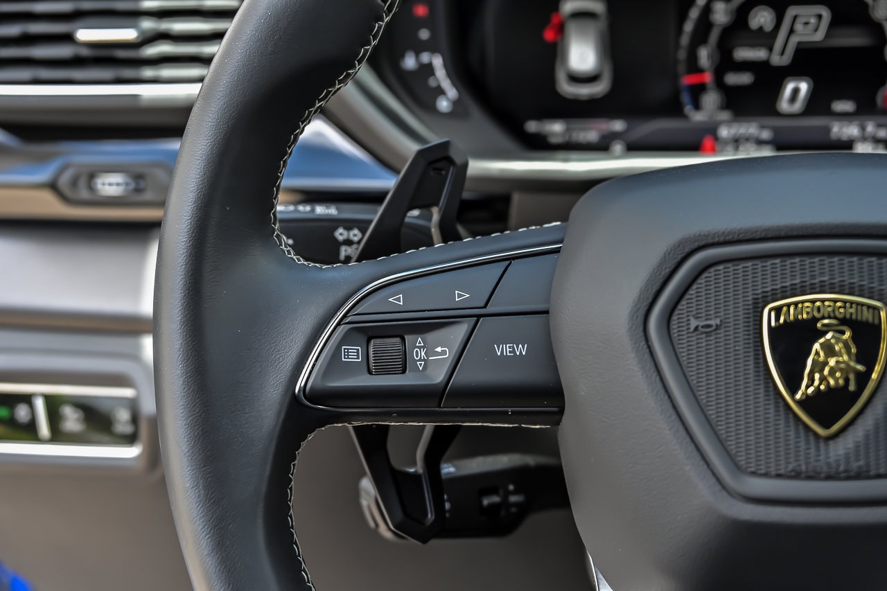 2023 Lamborghini Urus S - Photo 31