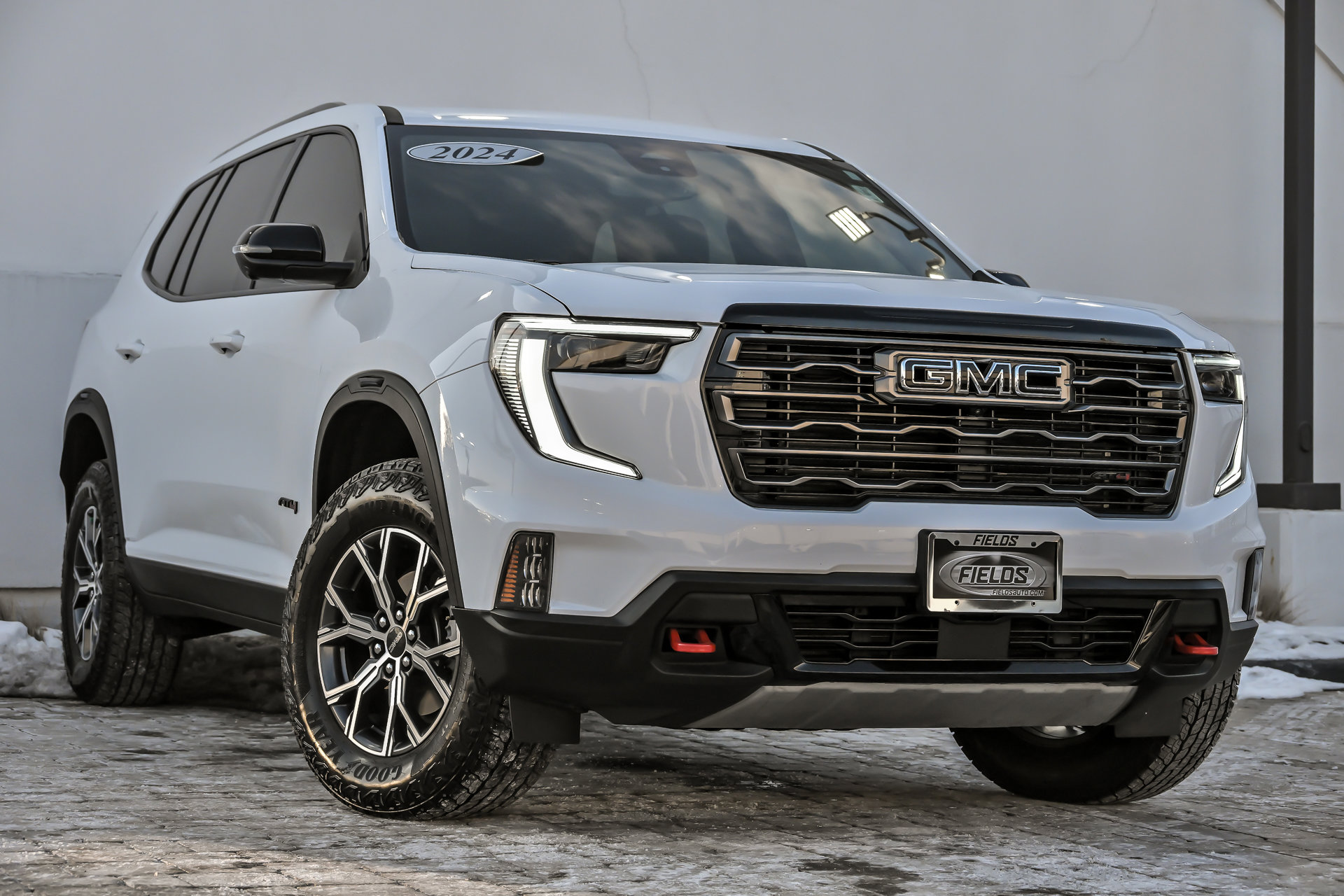 2024 GMC Acadia AT4