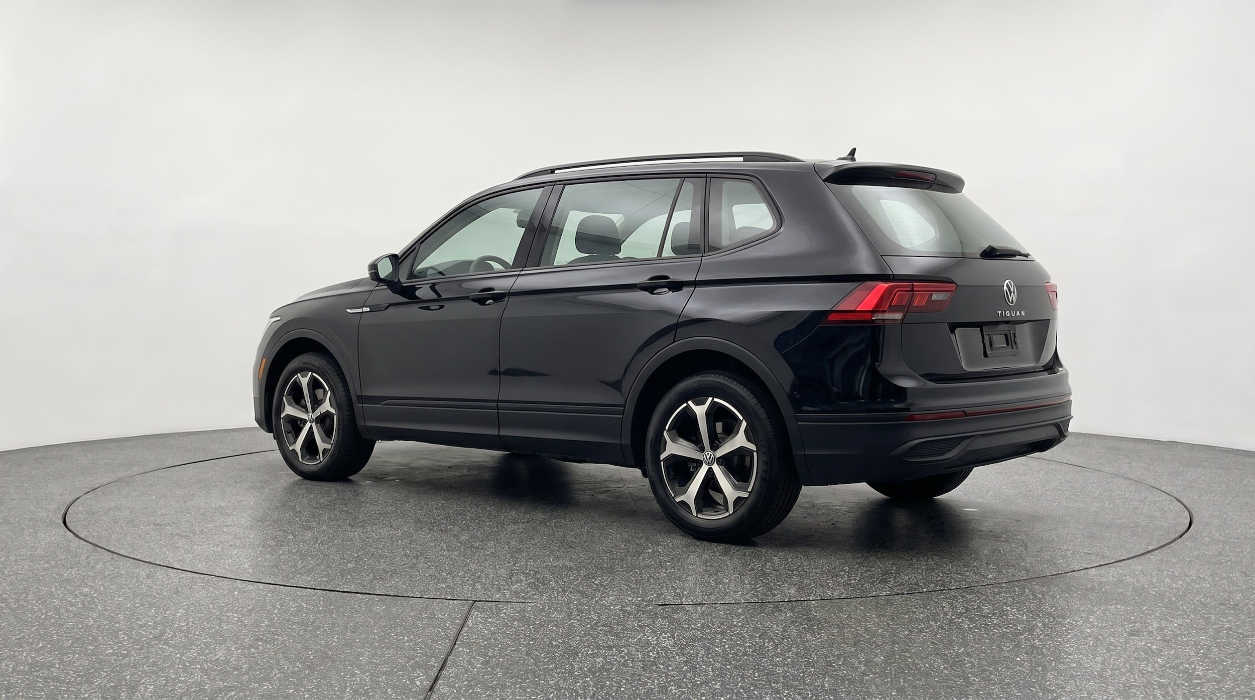Thumbnail: 2026 Volkswagen Tiguan - 6