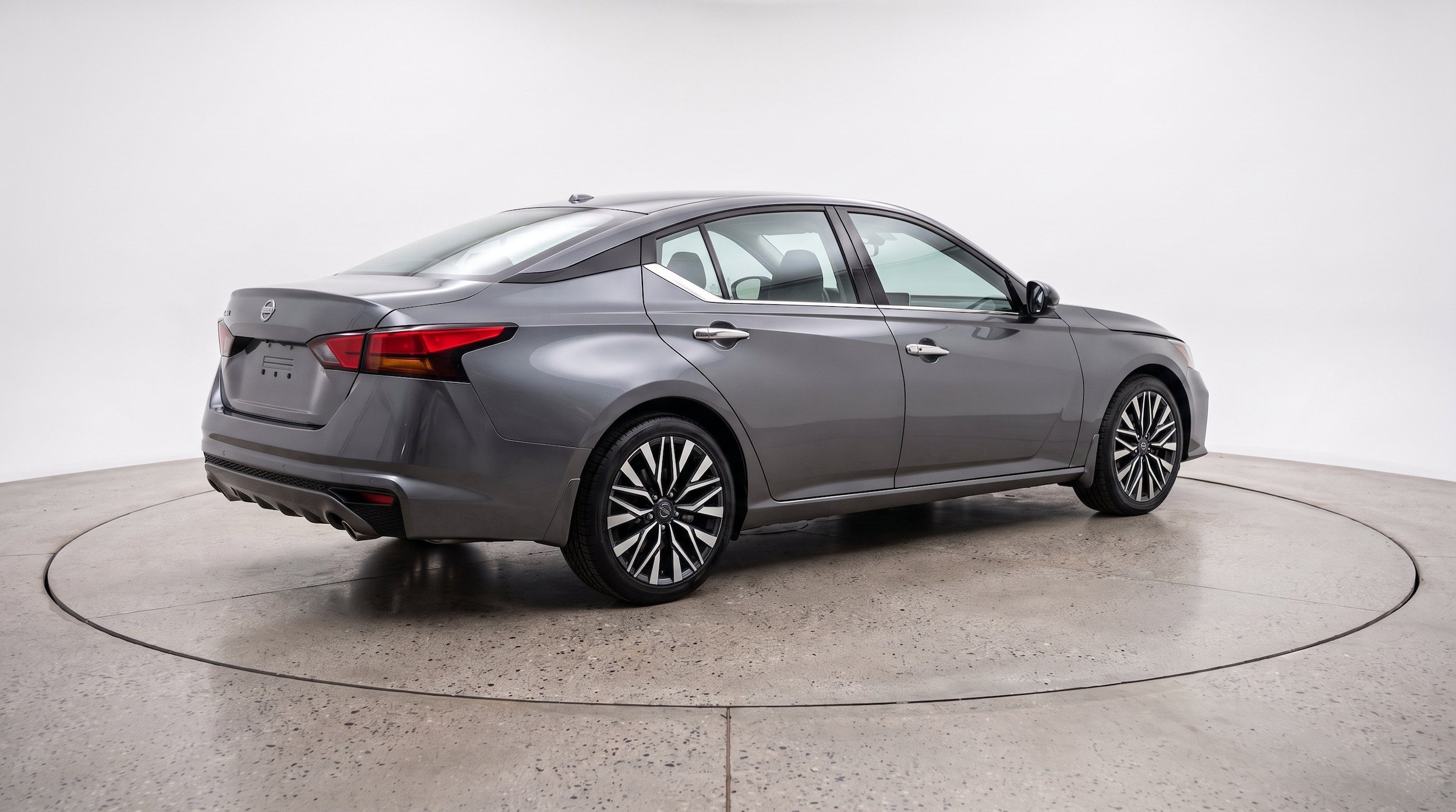 Thumbnail: 2025 Nissan Altima - 9