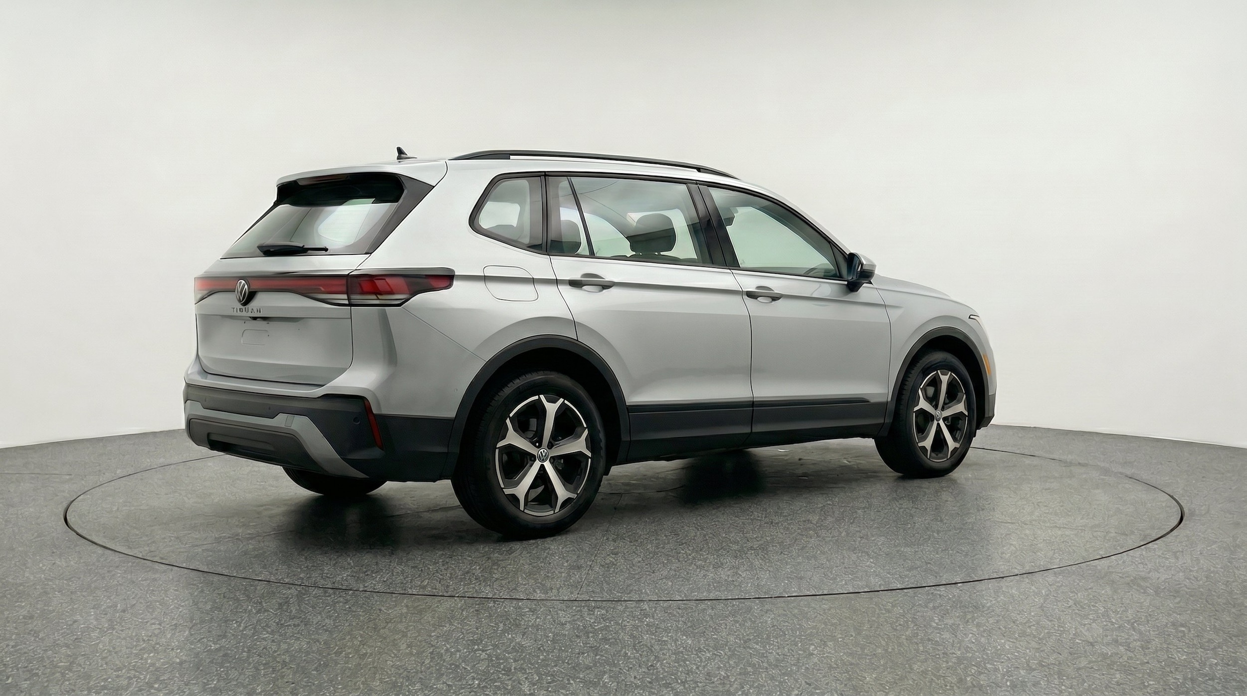 Thumbnail: 2026 Volkswagen Tiguan - 9