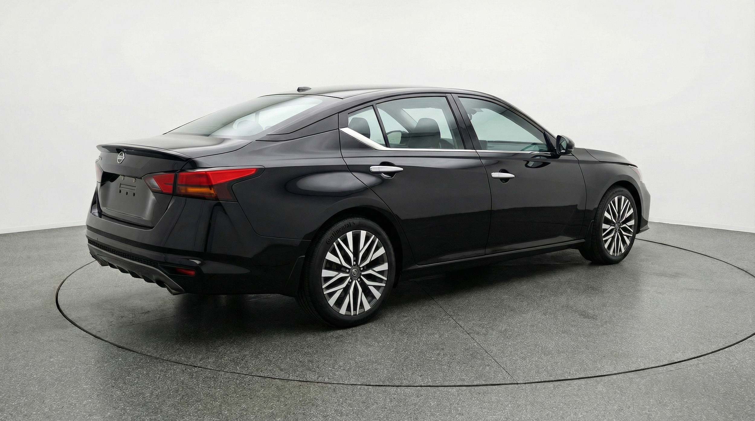 Thumbnail: 2025 Nissan Altima - 9