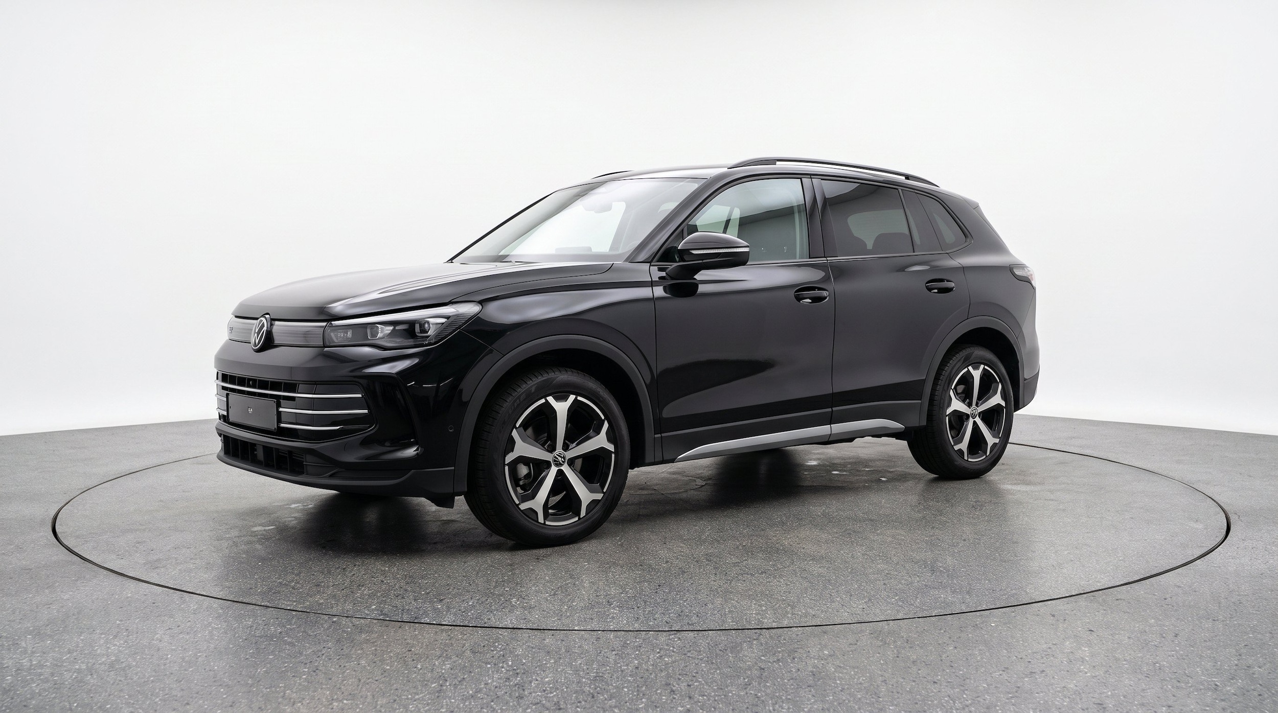 Thumbnail: 2026 Volkswagen Tiguan - 3