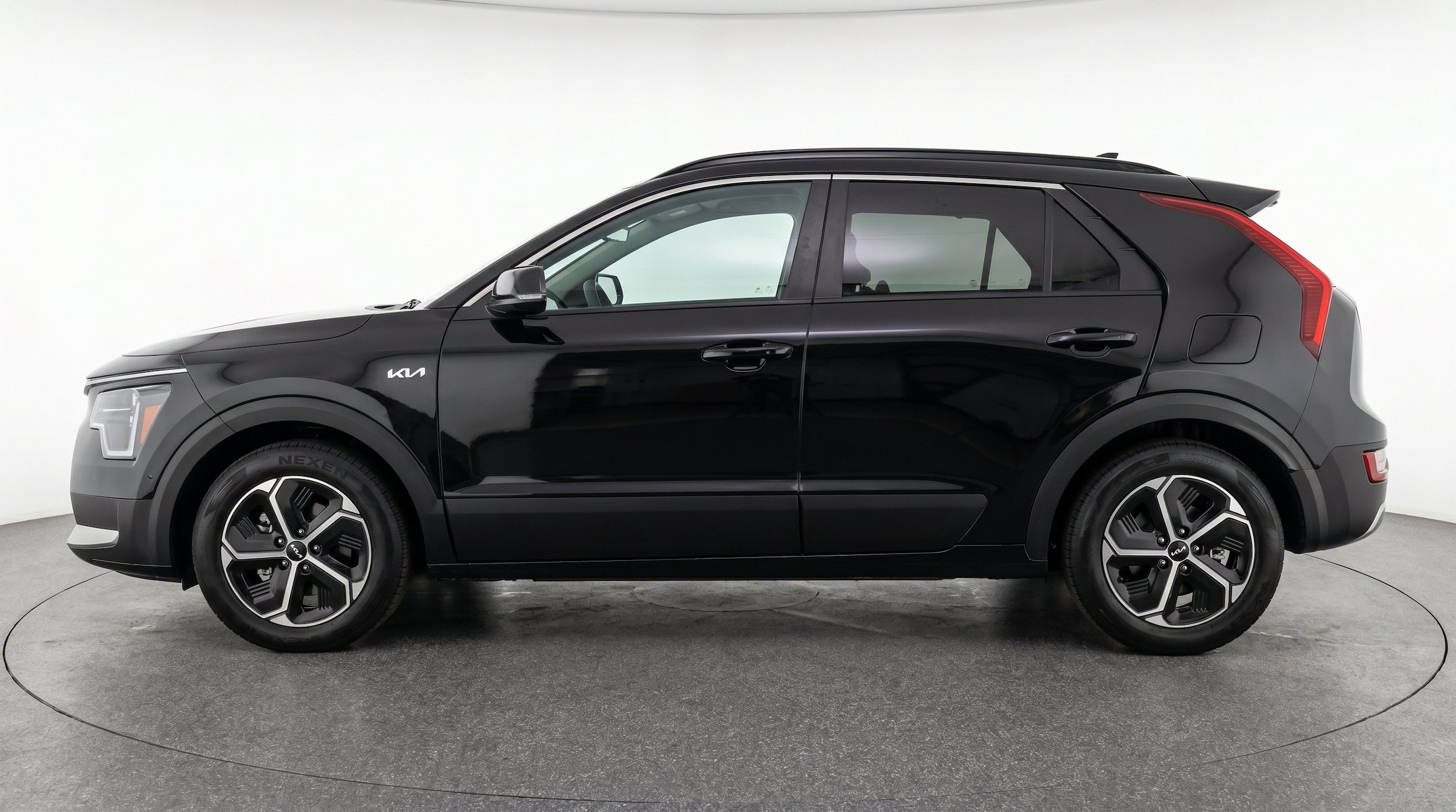 Thumbnail: 2026 Kia Niro - 5