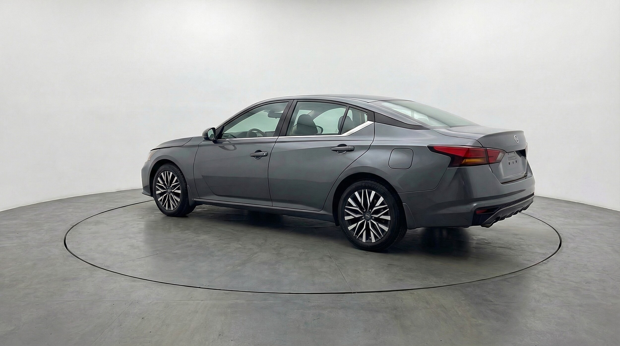 Thumbnail: 2025 Nissan Altima - 5