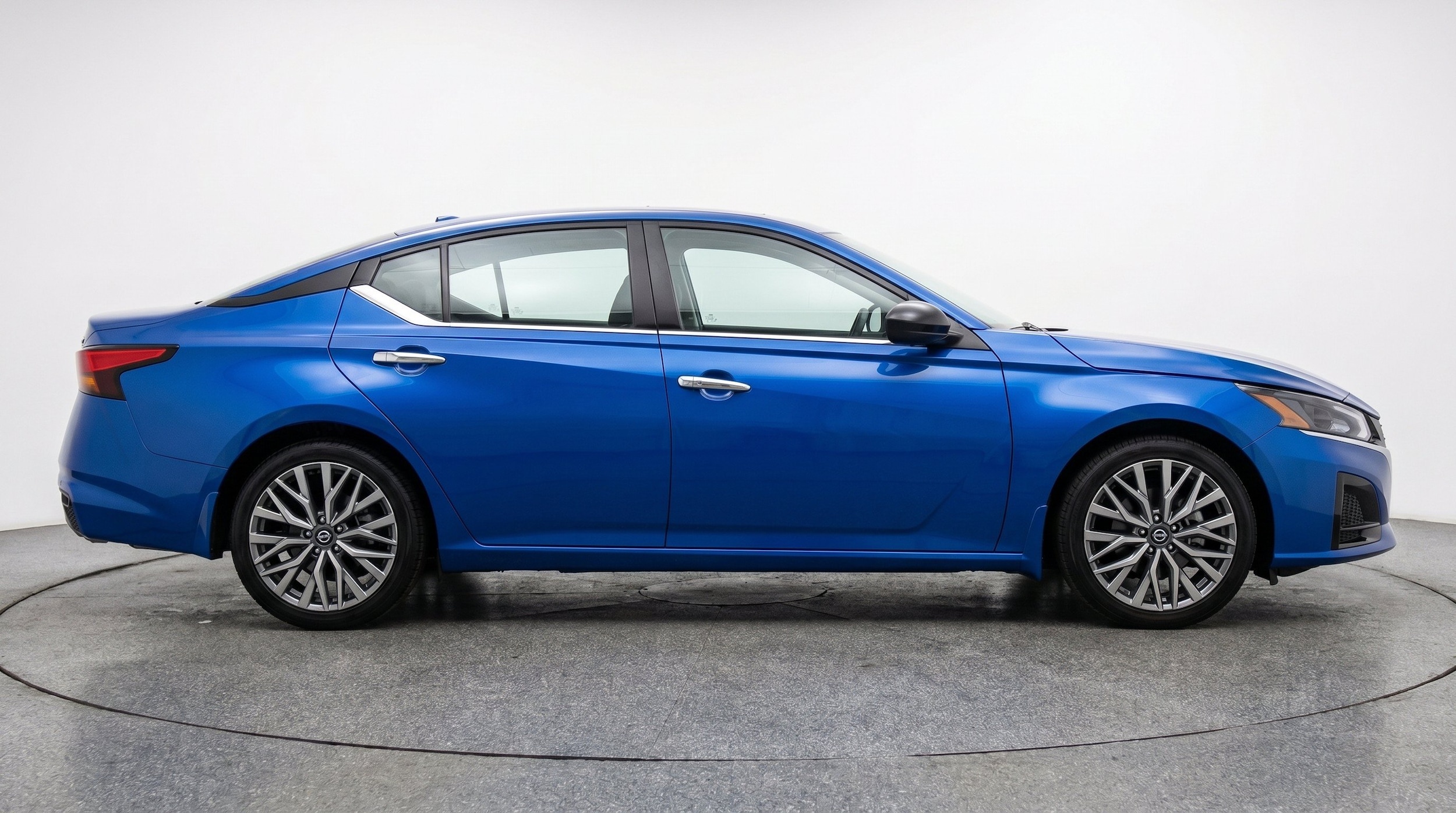 Thumbnail: 2025 Nissan Altima - 11