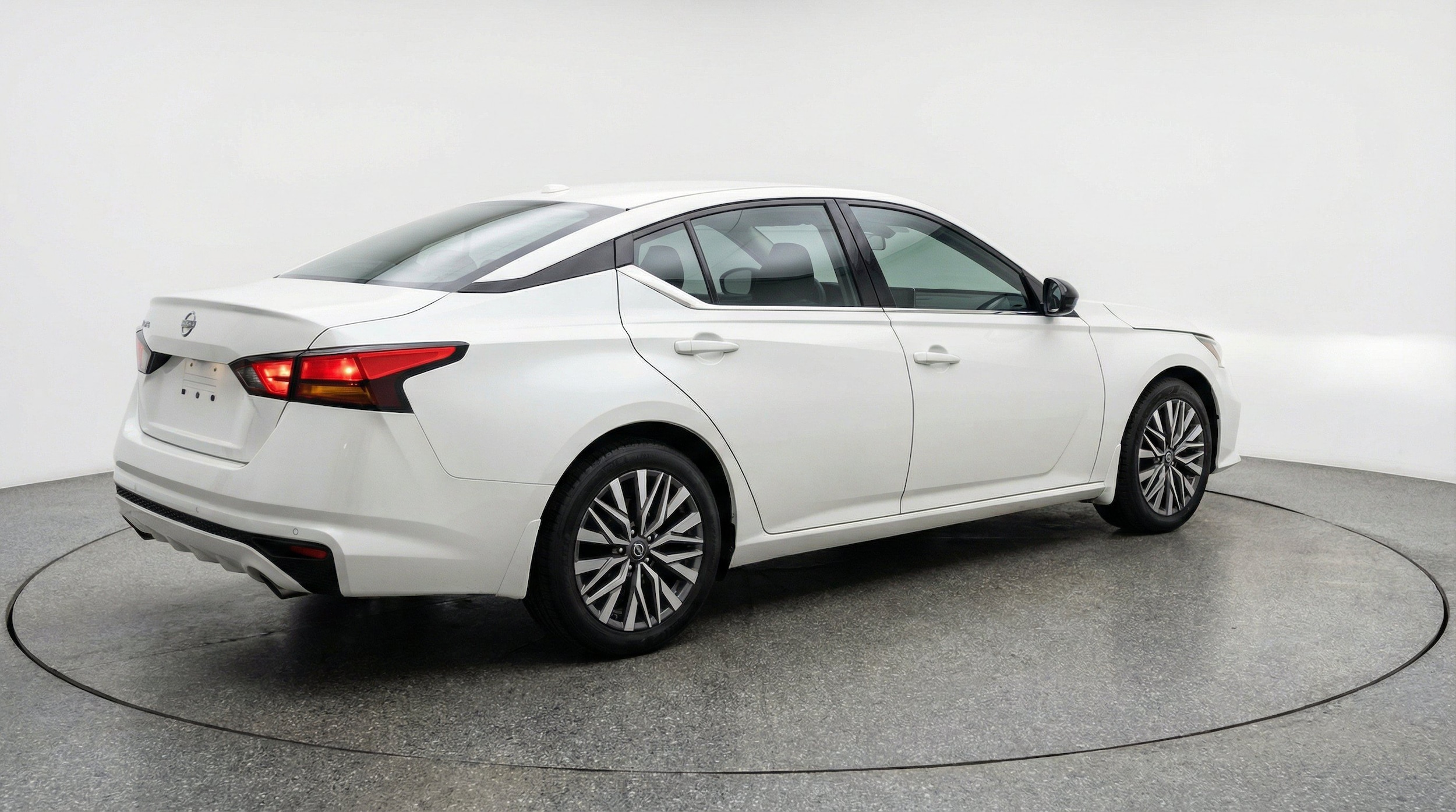 Thumbnail: 2025 Nissan Altima - 9
