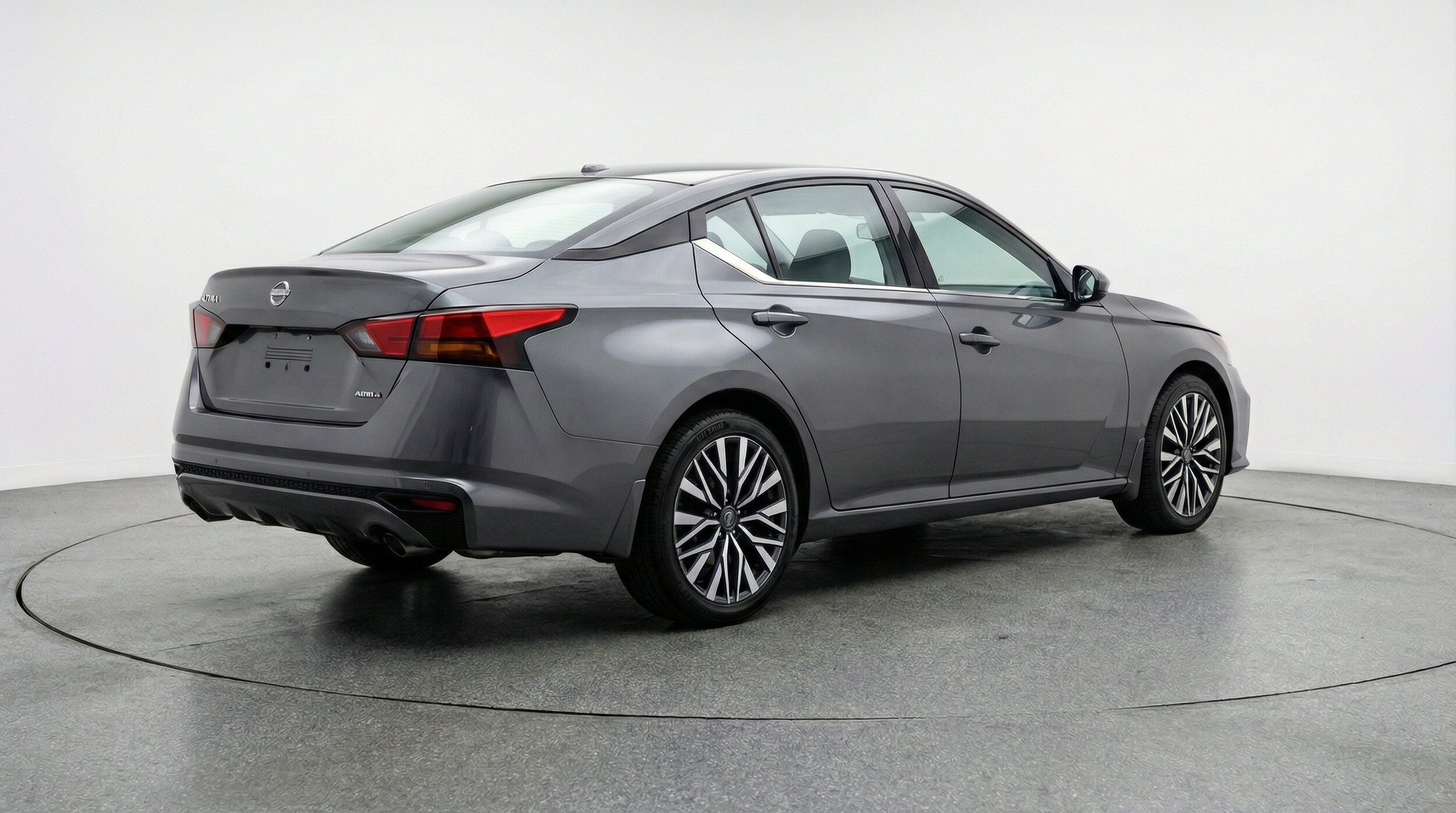 Thumbnail: 2025 Nissan Altima - 9