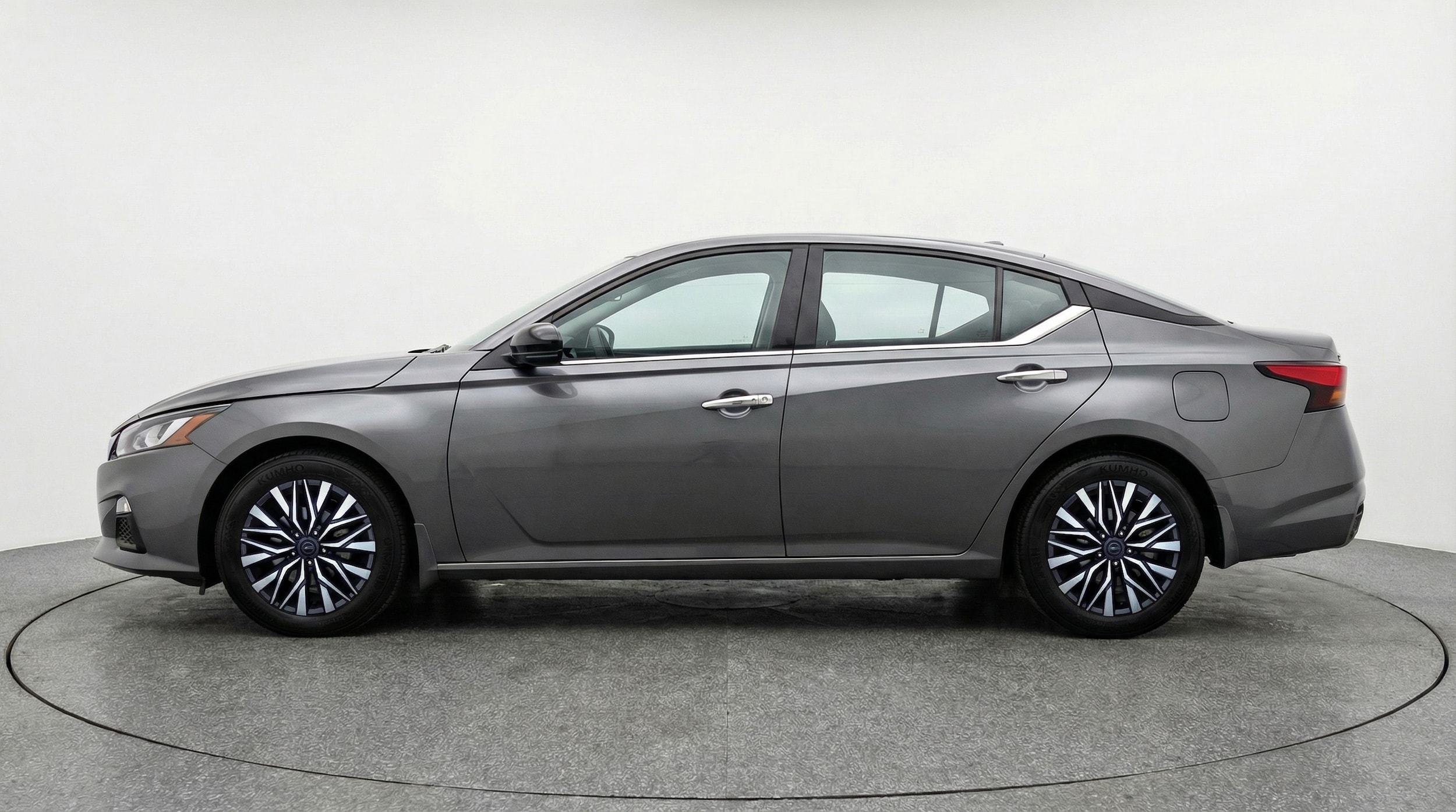 Thumbnail: 2025 Nissan Altima - 4