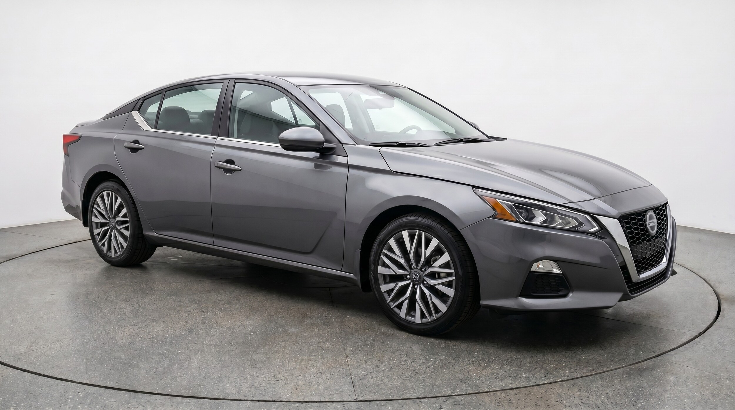 Thumbnail: 2025 Nissan Altima - 1