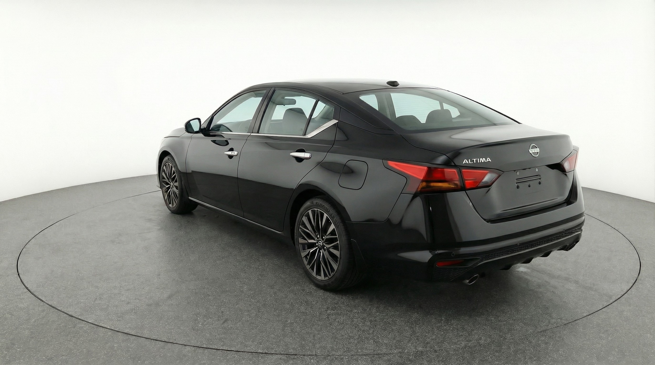 Thumbnail: 2025 Nissan Altima - 5